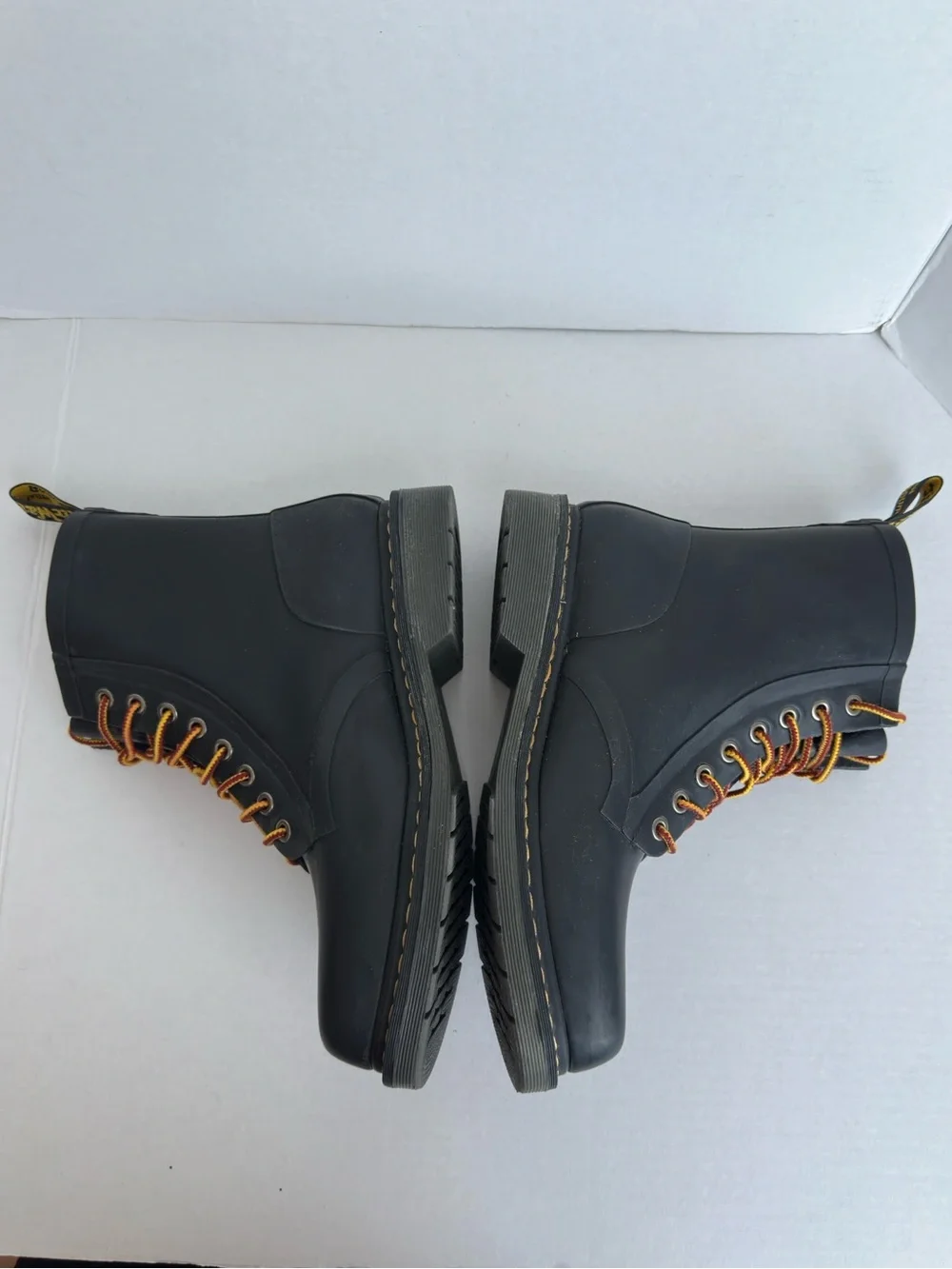 Dr. Martens rugged normal